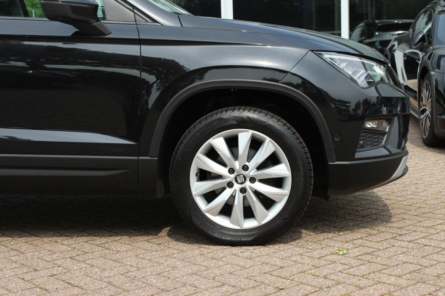 Seat Ateca 1.0 EcoTSI Style Business Intense / Camera / CarPlay / 17'' / Navigatie / DAB / ACC