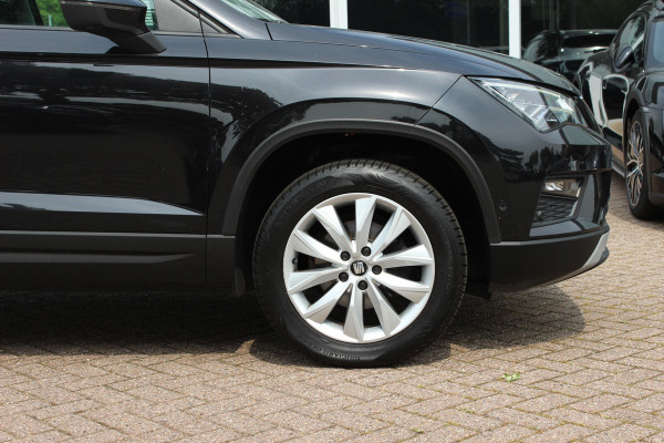 Seat Ateca 1.0 EcoTSI Style Business Intense / Camera / CarPlay / 17'' / Navigatie / DAB / ACC