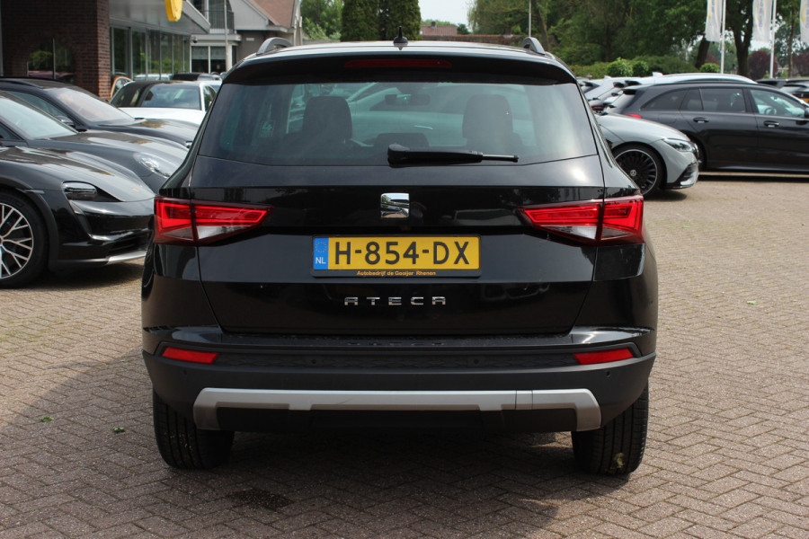 Seat Ateca 1.0 EcoTSI Style Business Intense / Camera / CarPlay / 17'' / Navigatie / DAB / ACC