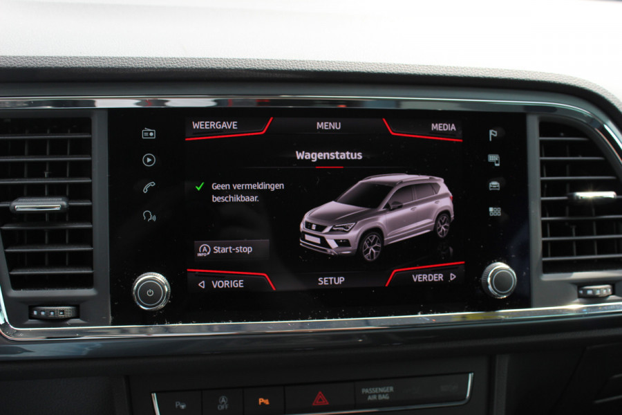Seat Ateca 1.0 EcoTSI Style Business Intense / Camera / CarPlay / 17'' / Navigatie / DAB / ACC