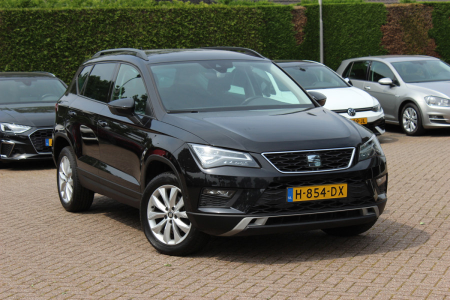 Seat Ateca 1.0 EcoTSI Style Business Intense / Camera / CarPlay / 17'' / Navigatie / DAB / ACC