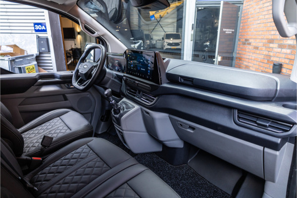Ford Transit Custom 2.0 TDCI L2H1 SPORT 170 PK DC | BPM VRIJ | DUBBEL CABINE | 360 CAMERA | ACC | BLIS | NAVIGATIE | CARPLAY | LANE ASSIST | ELEK  TREKHAAK | 5-ZITTER | VERLENGDE FABRIEKSGARANTIE TOT12-2029