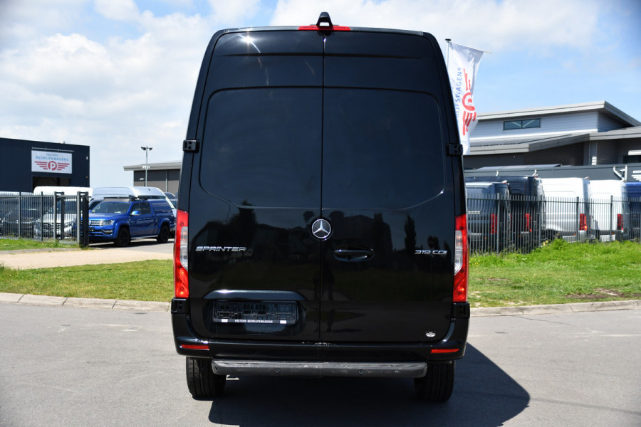 Mercedes-Benz Sprinter 319 V6 3.0 CDI L2H2 Black Edition Camera, Cruise, Carplay, LED, Automaat, 190pk, Multimedia, Lederstuur, Uniek!