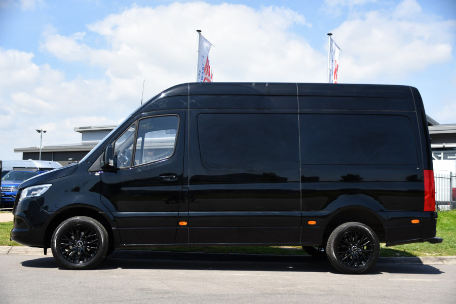 Mercedes-Benz Sprinter 319 V6 3.0 CDI L2H2 Black Edition Camera, Cruise, Carplay, LED, Automaat, 190pk, Multimedia, Lederstuur, Uniek!