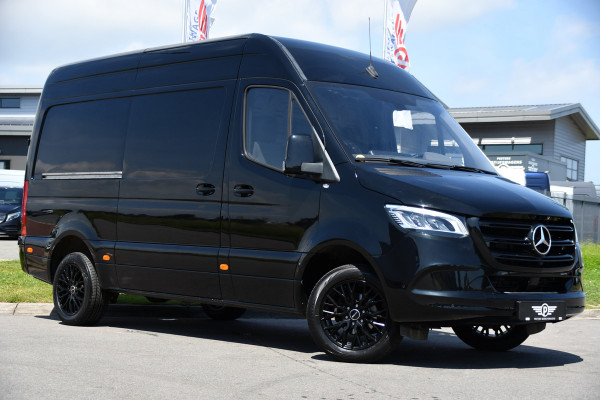 Mercedes-Benz Sprinter 319 V6 3.0 CDI L2H2 Black Edition Camera, Cruise, Carplay, LED, Automaat, 190pk, Multimedia, Lederstuur, Uniek!