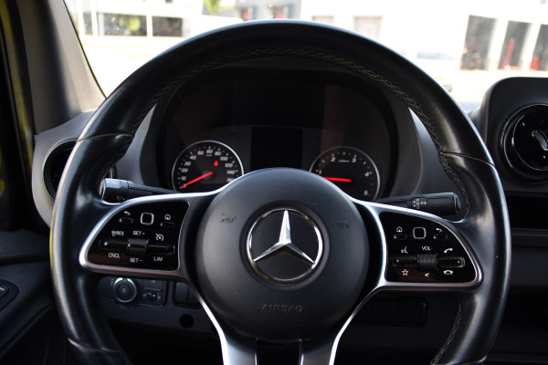 Mercedes-Benz Sprinter 319 V6 3.0 CDI L2H2 Black Edition Camera, Cruise, Carplay, LED, Automaat, 190pk, Multimedia, Lederstuur, Uniek!
