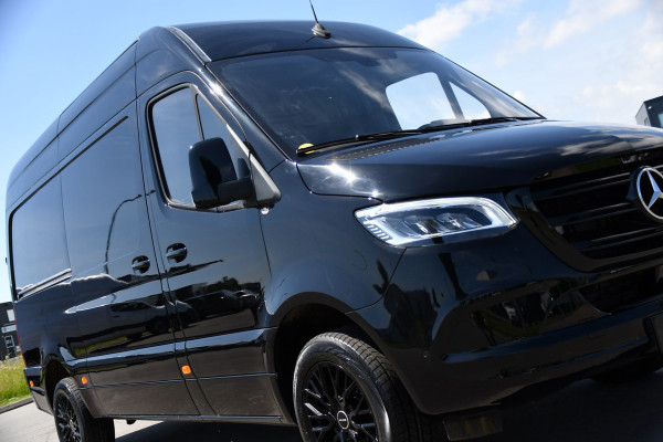 Mercedes-Benz Sprinter 319 V6 3.0 CDI L2H2 Black Edition Camera, Cruise, Carplay, LED, Automaat, 190pk, Multimedia, Lederstuur, Uniek!