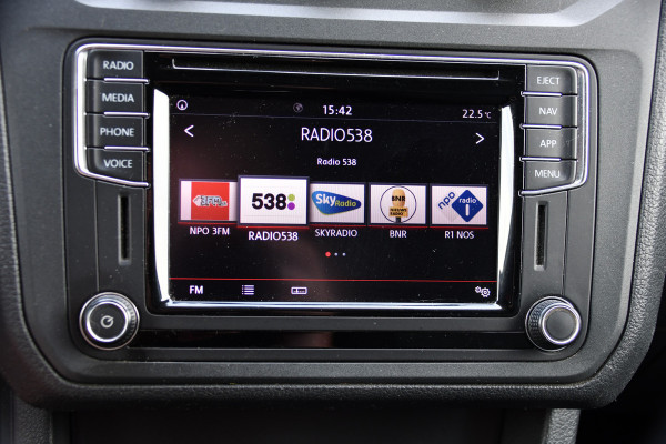 Volkswagen Caddy 2.0 TDI L1H1 PB Edition Cruise, Carplay, Sensoren, 185pk, Multimedia, Airco, Lederen stuur, Uniek!