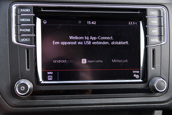 Volkswagen Caddy 2.0 TDI L1H1 PB Edition Cruise, Carplay, Sensoren, 185pk, Multimedia, Airco, Lederen stuur, Uniek!