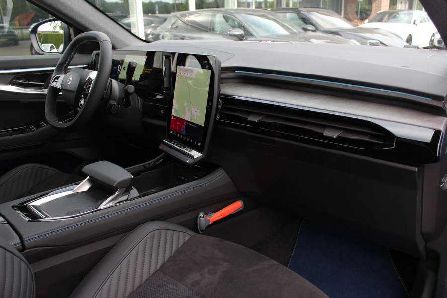 Renault Rafale 1.2 E-Tech full hybrid 200 esprit Alpine / NL Auto! / Panoramadak / 360Camera / Head-up / Harman Kardon / Matrix LED / Elektr. Stoelen / Stuur+Stoelverwarming / Dodehoek / DAB / ACC