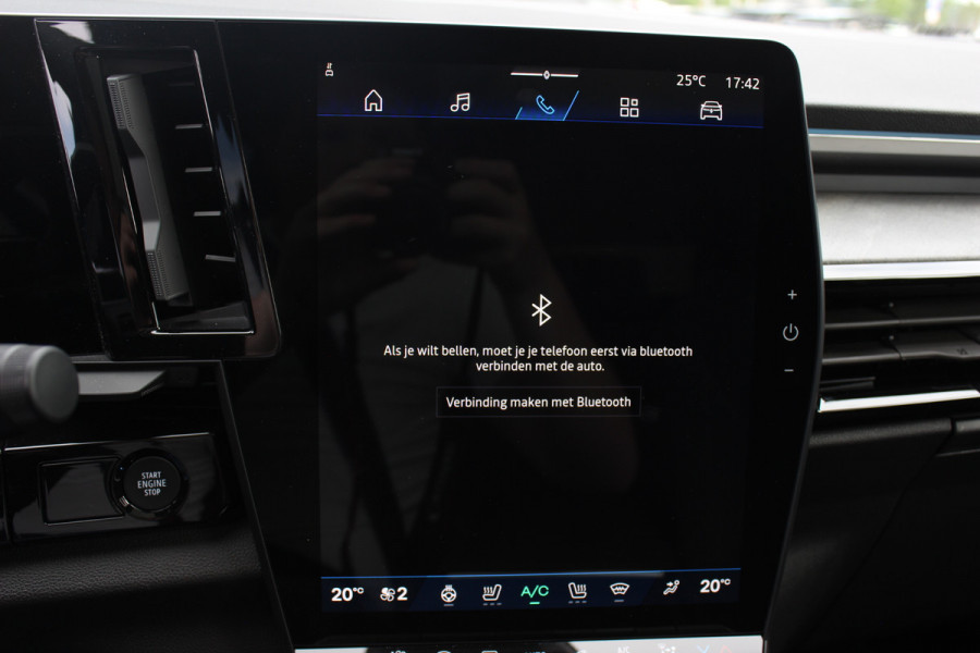 Renault Rafale 1.2 E-Tech full hybrid 200 esprit Alpine / NL Auto! / Panoramadak / 360Camera / Head-up / Harman Kardon / Matrix LED / Elektr. Stoelen / Stuur+Stoelverwarming / Dodehoek / DAB / ACC