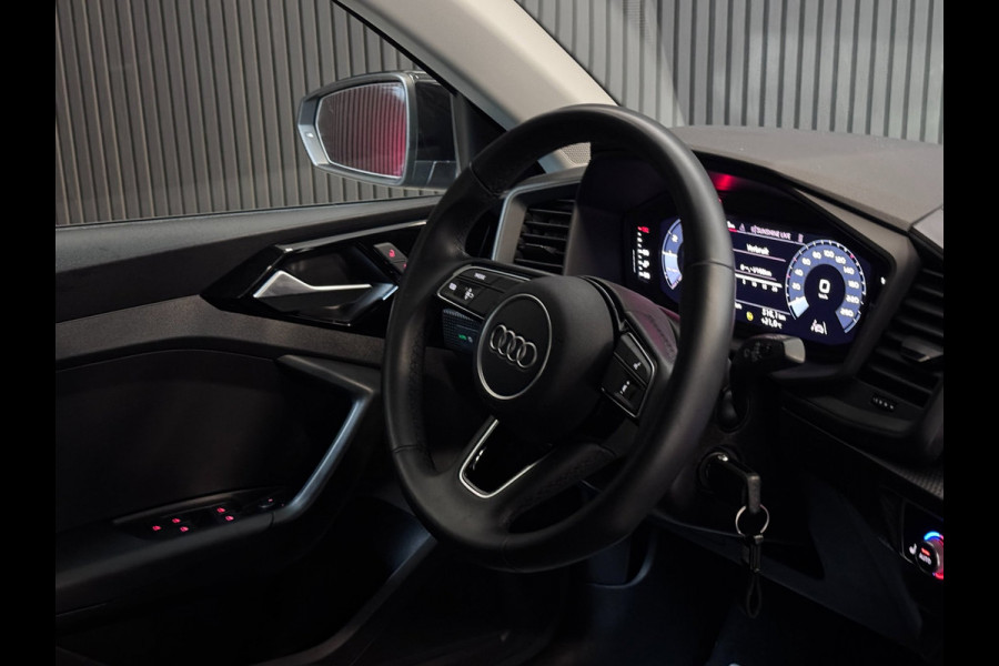 Audi A1 Sportback 25 TFSI Advanced edition | LED | CARPLAY | STOELVERWARMING