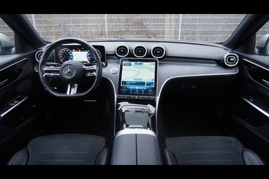 Mercedes-Benz C-Klasse 200 AMG ** ADAPT. LED, PANORAMA, ALARM, WINTERPACK, 19-inch LMV, SPIEGEL-PACK ** 1e EIG - UNFALLFREI ** ** INFORMEER OOK NAAR ONZE AANTREKKELIJKE FINANCIAL-LEASE TARIEVEN **