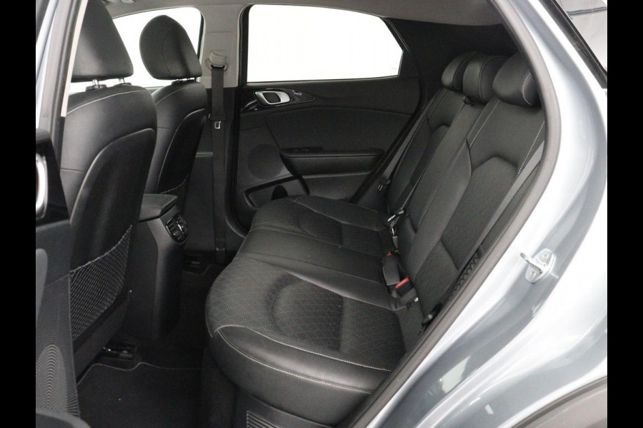 Kia Xceed 1.6 GDi PHEV ExecutiveLine | Panoramadak | Stoelventilatie | Leder | Adaptive cruise | Camera | Achterbankverwarming | Memory | Side Assist | Navigatie | Keyless | Full LED | Stoelverwarming | Plug In