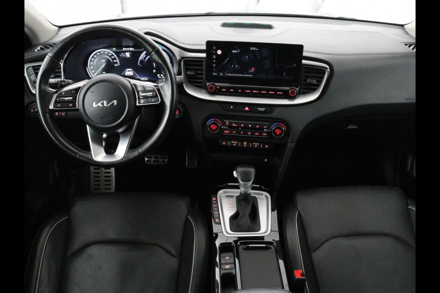 Kia Xceed 1.6 GDi PHEV ExecutiveLine | Panoramadak | Stoelventilatie | Leder | Adaptive cruise | Camera | Achterbankverwarming | Memory | Side Assist | Navigatie | Keyless | Full LED | Stoelverwarming | Plug In
