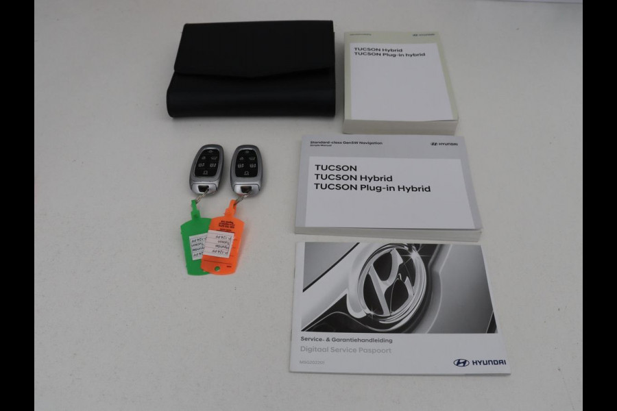 Hyundai Tucson 1.6 T-GDI PHEV Premium 4WD | SOH 96,5% | Stoelventilatie | Leder | Trekhaak | 360 Camera | Adaptive cruise | Krell Audio | Achterbankverwarming | Camera | Memory | Keyless | Plug In