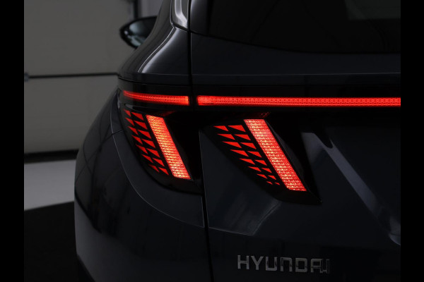 Hyundai Tucson 1.6 T-GDI PHEV Premium 4WD | SOH 96,5% | Stoelventilatie | Leder | Trekhaak | 360 Camera | Adaptive cruise | Krell Audio | Achterbankverwarming | Camera | Memory | Keyless | Plug In