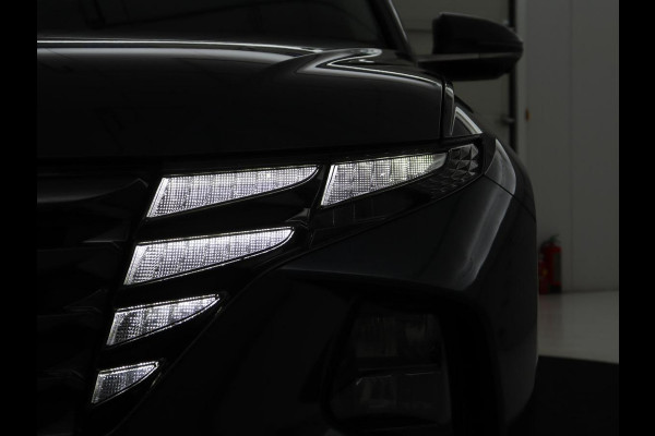 Hyundai Tucson 1.6 T-GDI PHEV Premium 4WD | SOH 96,5% | Stoelventilatie | Leder | Trekhaak | 360 Camera | Adaptive cruise | Krell Audio | Achterbankverwarming | Camera | Memory | Keyless | Plug In