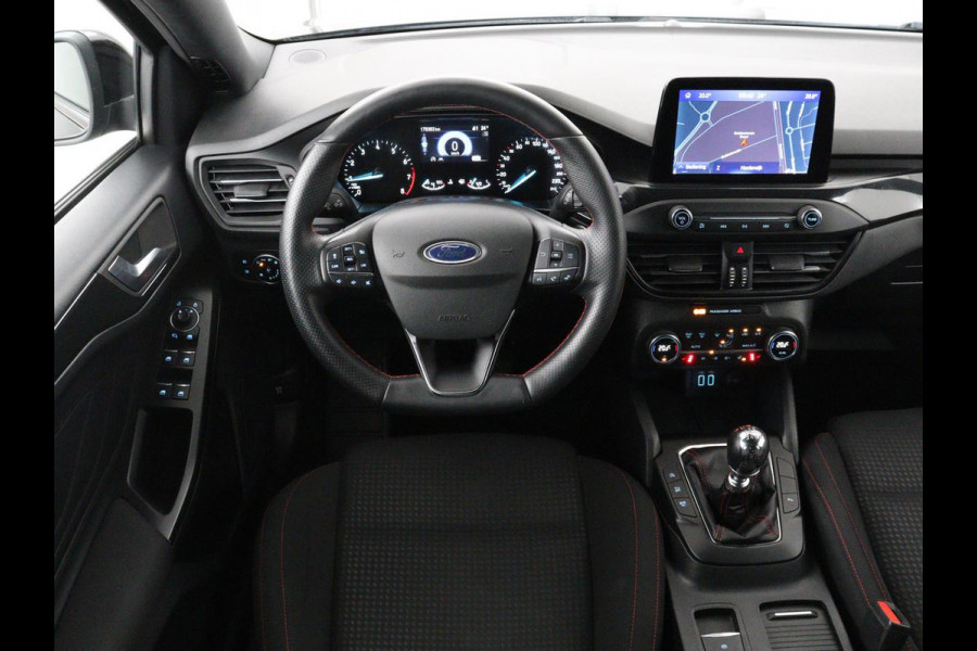 Ford Focus 1.0 EcoBoost ST Line X | Stoelverwarming | Adaptive cruise | Camera | Carplay | Stuurverwarming | Full LED | Keyless | Navigatie | Climate control | Bluetooth