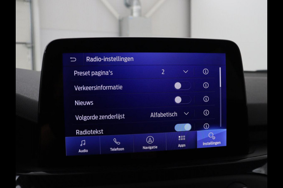 Ford Focus 1.0 EcoBoost ST Line X | Stoelverwarming | Adaptive cruise | Camera | Carplay | Stuurverwarming | Full LED | Keyless | Navigatie | Climate control | Bluetooth