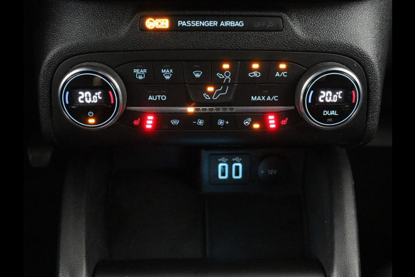 Ford Focus 1.0 EcoBoost ST Line X | Stoelverwarming | Adaptive cruise | Camera | Carplay | Stuurverwarming | Full LED | Keyless | Navigatie | Climate control | Bluetooth
