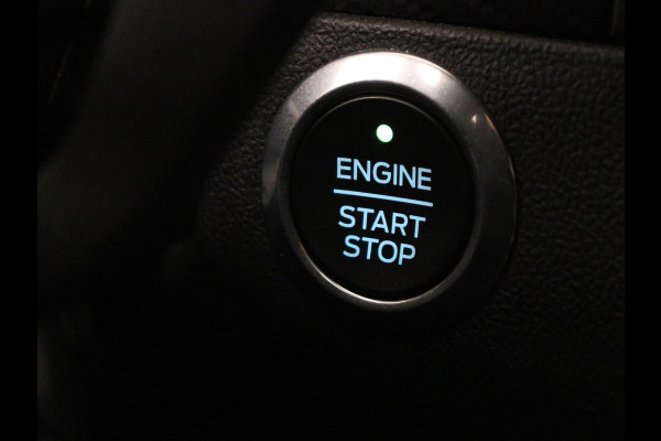 Ford Focus 1.0 EcoBoost ST Line X | Stoelverwarming | Adaptive cruise | Camera | Carplay | Stuurverwarming | Full LED | Keyless | Navigatie | Climate control | Bluetooth