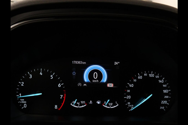 Ford Focus 1.0 EcoBoost ST Line X | Stoelverwarming | Adaptive cruise | Camera | Carplay | Stuurverwarming | Full LED | Keyless | Navigatie | Climate control | Bluetooth