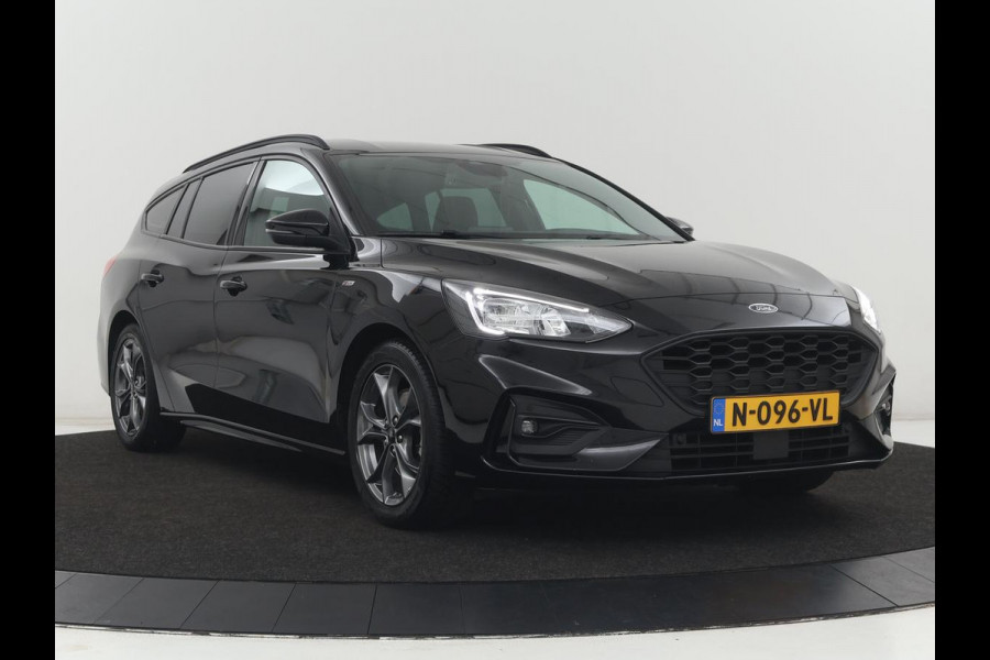Ford Focus 1.0 EcoBoost ST Line X | Stoelverwarming | Adaptive cruise | Camera | Carplay | Stuurverwarming | Full LED | Keyless | Navigatie | Climate control | Bluetooth
