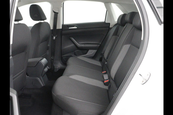 Volkswagen Polo 1.0 TSI Life | Navigatie | Parkeerhulp | Carplay | Adaptive cruise | Full LED | Airco | Bluetooth