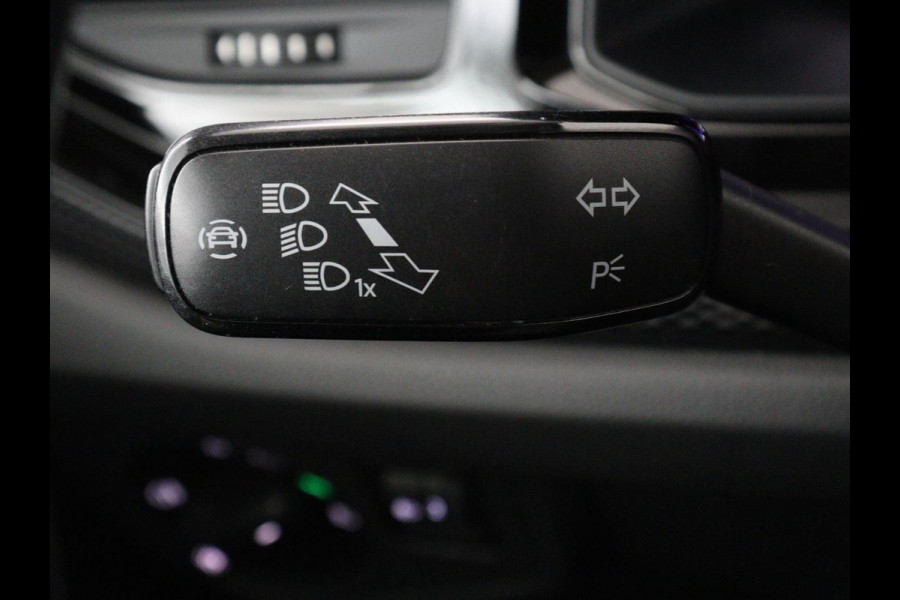 Volkswagen Polo 1.0 TSI Life | Navigatie | Parkeerhulp | Carplay | Adaptive cruise | Full LED | Airco | Bluetooth