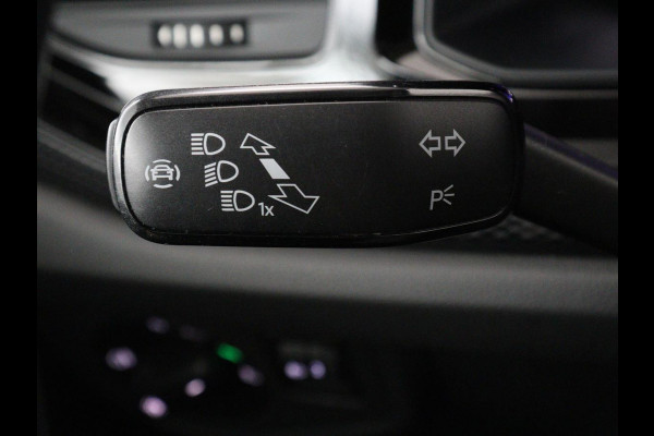 Volkswagen Polo 1.0 TSI Life | Navigatie | Parkeerhulp | Carplay | Adaptive cruise | Full LED | Airco | Bluetooth