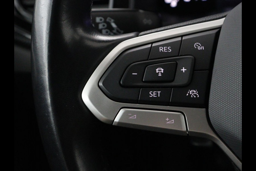 Volkswagen Polo 1.0 TSI Life | Navigatie | Parkeerhulp | Carplay | Adaptive cruise | Full LED | Airco | Bluetooth