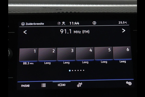 Volkswagen Polo 1.0 TSI Life | Navigatie | Parkeerhulp | Carplay | Adaptive cruise | Full LED | Airco | Bluetooth