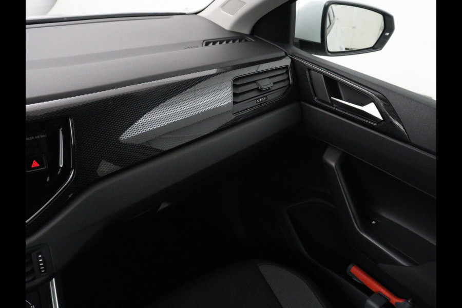 Volkswagen Polo 1.0 TSI Life | Navigatie | Parkeerhulp | Carplay | Adaptive cruise | Full LED | Airco | Bluetooth