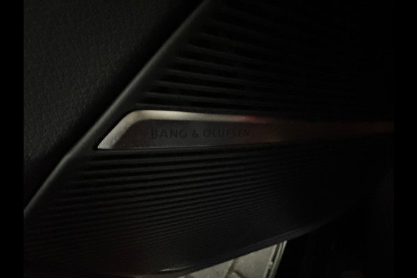 Audi Q8 60 TFSI e quattro S Line Pano|RS Seat|HuD|B&O|Massage