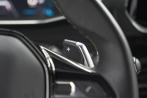 Peugeot 2008 PureTech 130 EAT8 GT-Line | Camera | Dodehoekdetectie | Adaptieve Cruise Control | Apple Carplay