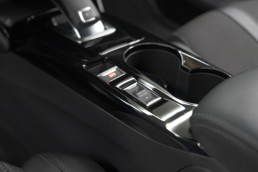 Peugeot 2008 PureTech 130 EAT8 GT-Line | Camera | Dodehoekdetectie | Adaptieve Cruise Control | Apple Carplay