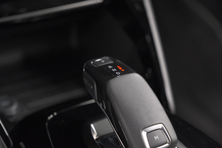 Peugeot 2008 PureTech 130 EAT8 GT-Line | Camera | Dodehoekdetectie | Adaptieve Cruise Control | Apple Carplay