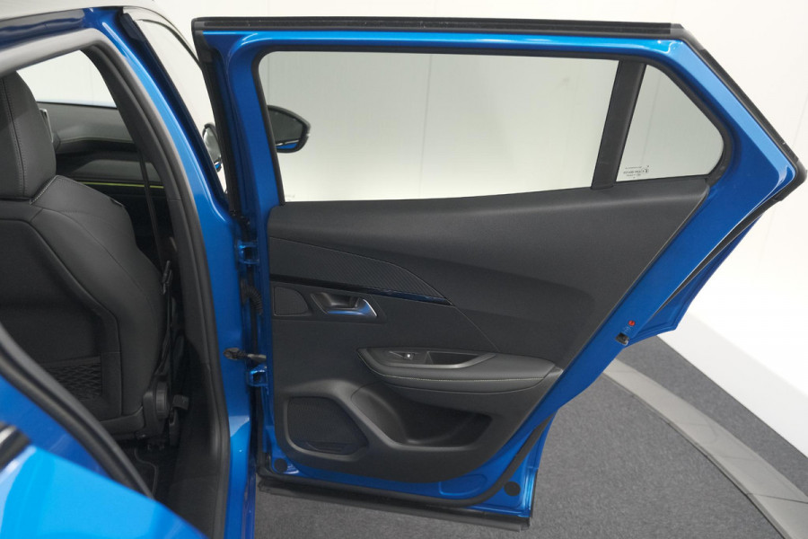 Peugeot 2008 PureTech 130 EAT8 GT-Line | Camera | Dodehoekdetectie | Adaptieve Cruise Control | Apple Carplay