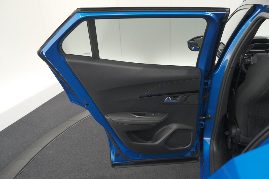 Peugeot 2008 PureTech 130 EAT8 GT-Line | Camera | Dodehoekdetectie | Adaptieve Cruise Control | Apple Carplay