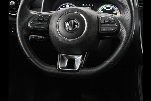 MG Mg Zs Luxury 45 kWh | SOH 91,3% | Panoramadak | Leder | Stoelverwarming | Trekhaak | Adaptive cruise | Camera | Carplay | Keyless | Navigatie | Climate control
