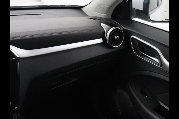 MG Mg Zs Luxury 45 kWh | SOH 91,3% | Panoramadak | Leder | Stoelverwarming | Trekhaak | Adaptive cruise | Camera | Carplay | Keyless | Navigatie | Climate control