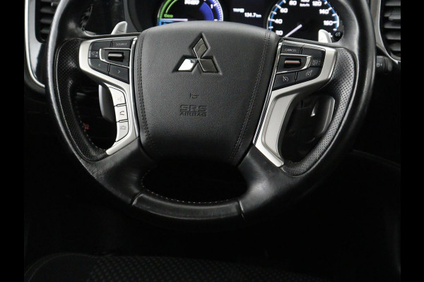 Mitsubishi Outlander 2.4 PHEV Pure+ | SOH 71,6% | Stoelverwarming | Carplay | Camera | Trekhaak | Keyless | Climate control | DAB | Full LED | Cruise control | Bluetooth | Plug In