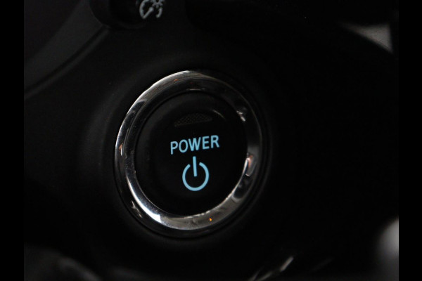 Mitsubishi Outlander 2.4 PHEV Pure+ | SOH 71,6% | Stoelverwarming | Carplay | Camera | Trekhaak | Keyless | Climate control | DAB | Full LED | Cruise control | Bluetooth | Plug In