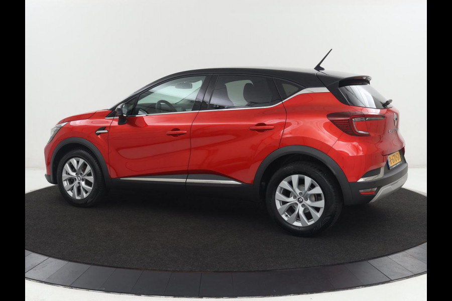 Renault Captur 1.0 TCe 90 Intens | Camera | Navigatie | Carplay | Half leder | Keyless | Full LED | Climate control | Parkeerhulp | Cruise control | Bluetooth | Getint glas