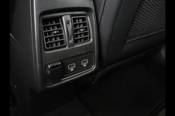 Renault Captur 1.0 TCe 90 Intens | Camera | Navigatie | Carplay | Half leder | Keyless | Full LED | Climate control | Parkeerhulp | Cruise control | Bluetooth | Getint glas