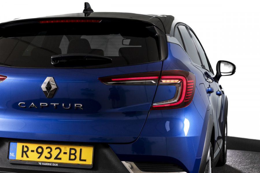 Renault Captur 1.0 TCe 90 Intens Org. NL. | Trekhaak | 9,3" scherm | Cruise | PDC | Camera | NAV + App. Connect | ECC | LM 17" |