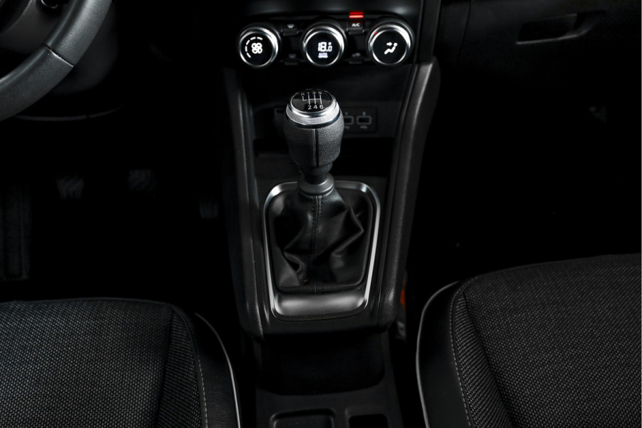 Renault Captur 1.0 TCe 90 Intens Org. NL. | Trekhaak | 9,3" scherm | Cruise | PDC | Camera | NAV + App. Connect | ECC | LM 17" |