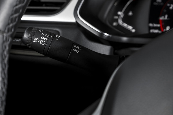 Renault Captur 1.0 TCe 90 Intens Org. NL. | Trekhaak | 9,3" scherm | Cruise | PDC | Camera | NAV + App. Connect | ECC | LM 17" |