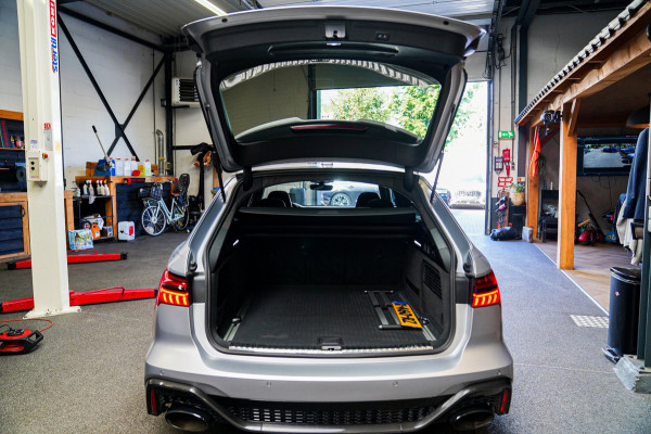Audi A6 Avant RS 6 TFSI Quattro | B&O Advanced | Keramisch | 360cam | HuD | Stoelverkoeling | Carbon